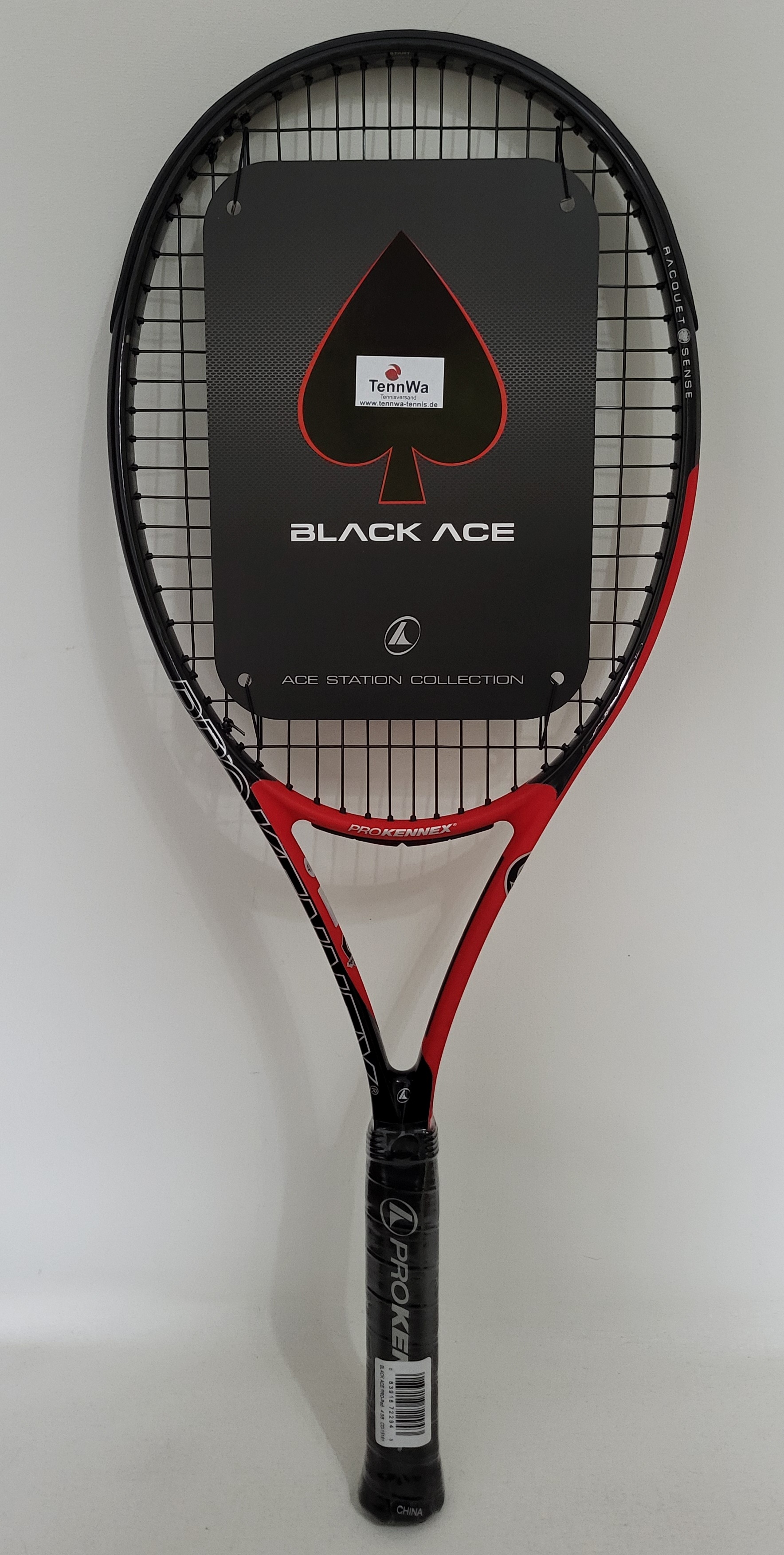 Pro Kennex Kinetic BLACK ACE PRO